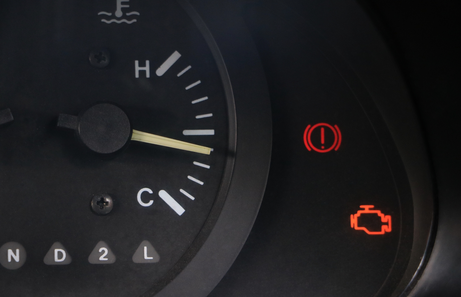 What Your Dashboard Warning Lights Are Trying to Tell You